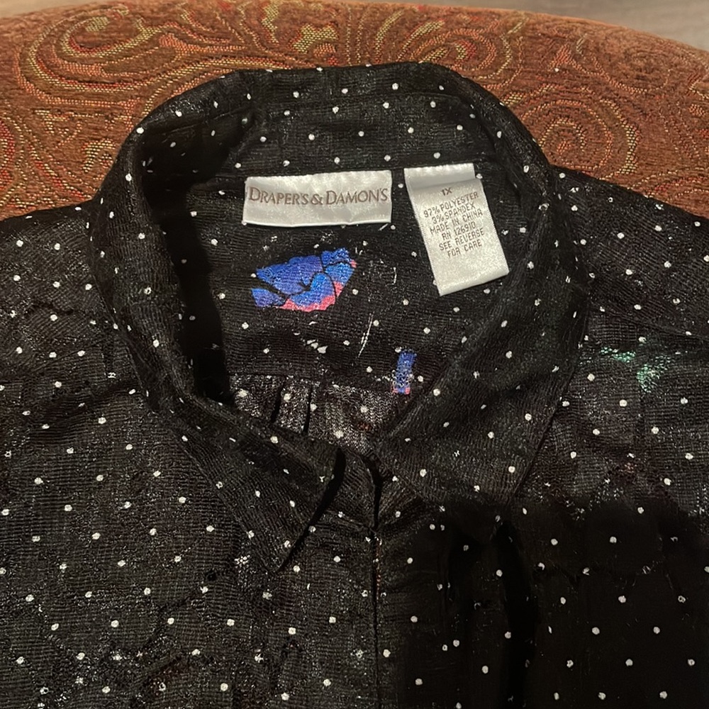 Black and white polka dot top Drapers and Damon’s brand - Picture 2 of 2